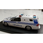 Signal 1 Victorian Police VF2 Commodore Divvy Van 1/43 Ltd. Ed.